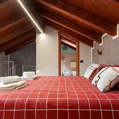 Alex Haus Somma Lombardo