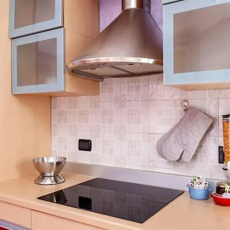 Alex Haus Сомма-Ломбардо